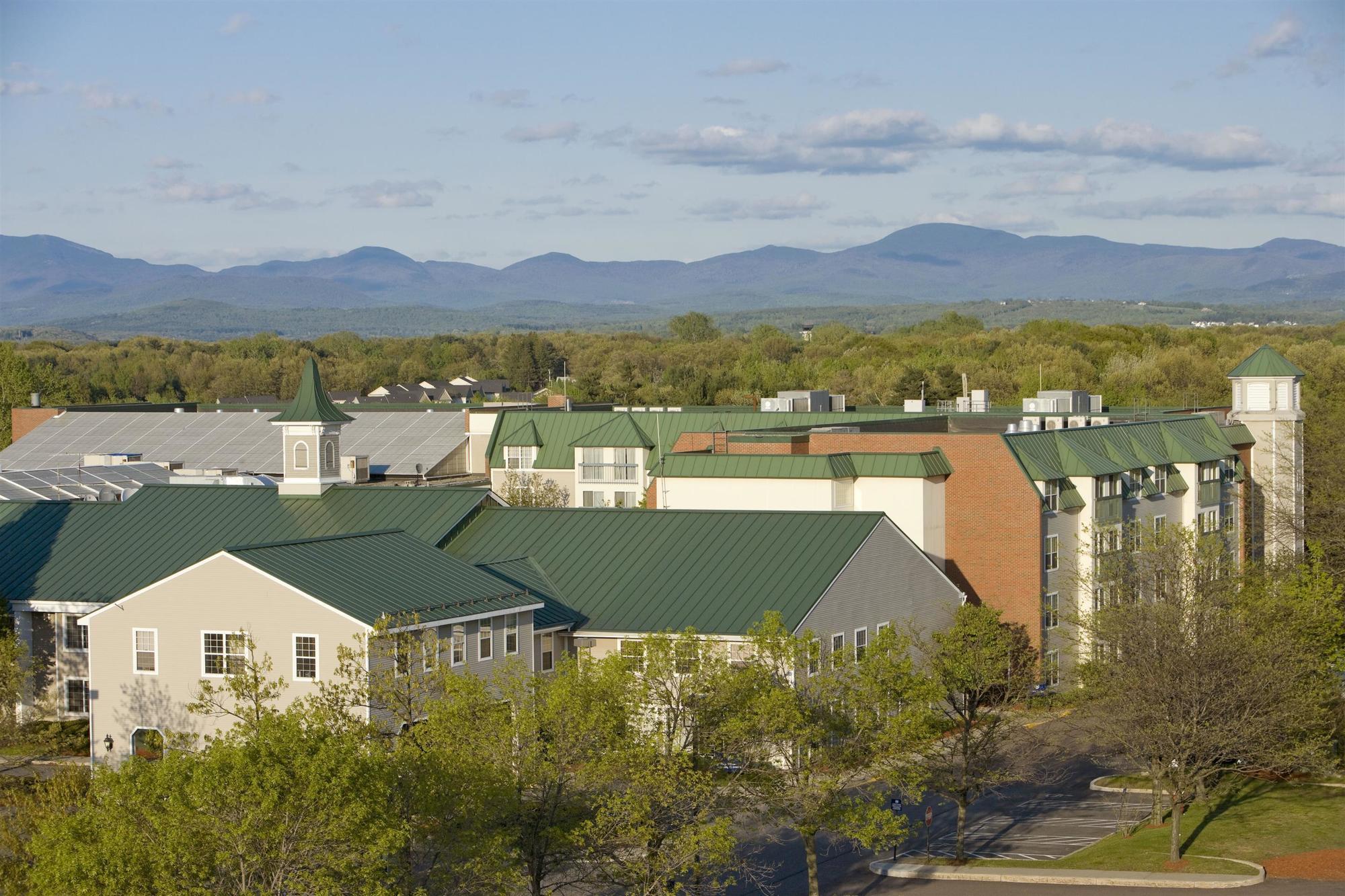 Doubletree By Hilton Hotel Burlington Vermont Exterior photo